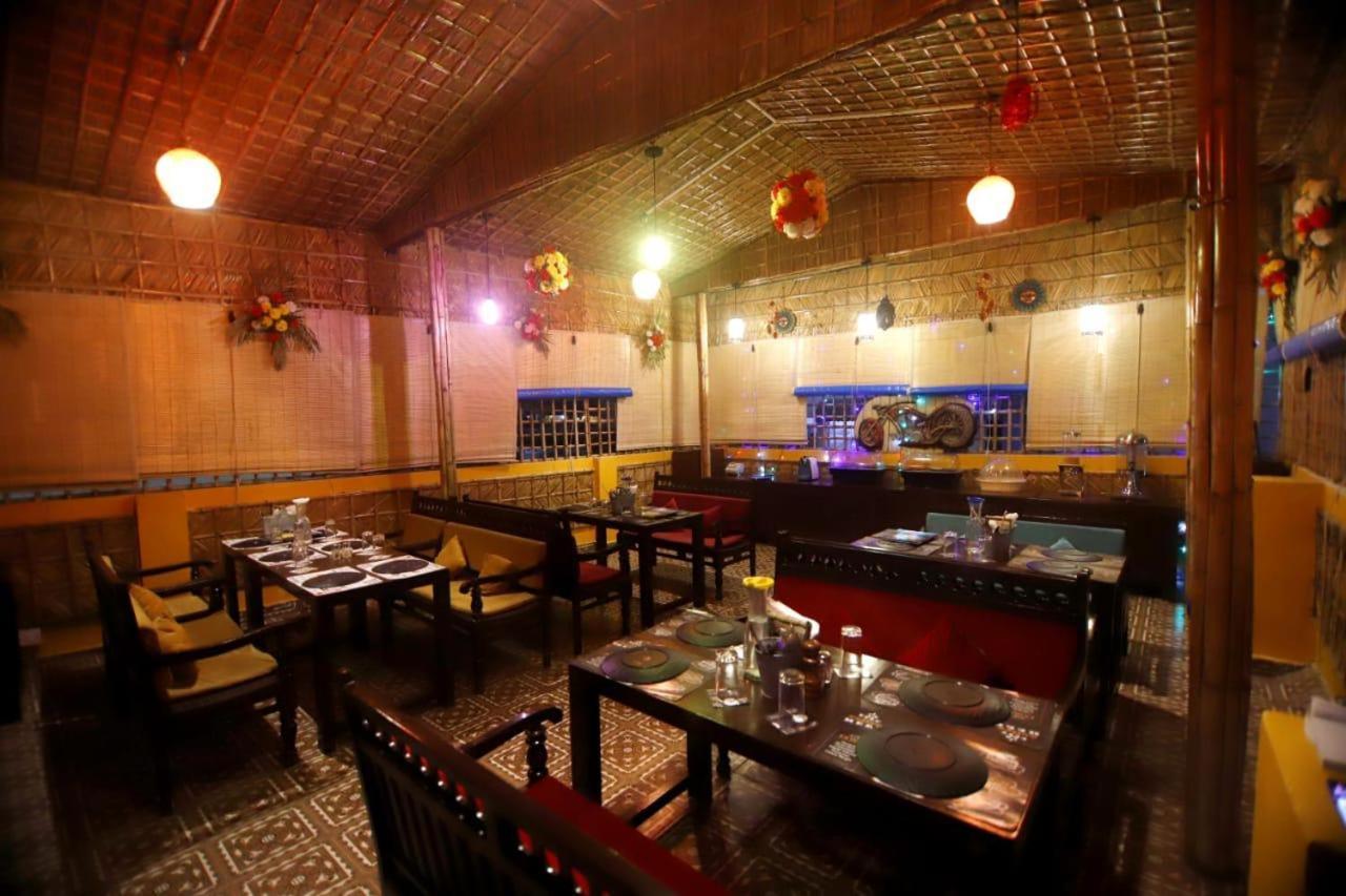 Rishikesh Grand Hotel Екстериор снимка