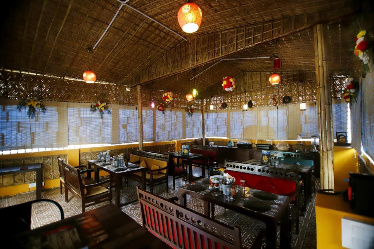 Rishikesh Grand Hotel Екстериор снимка